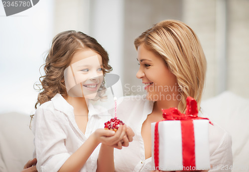 Image of mother and daughter