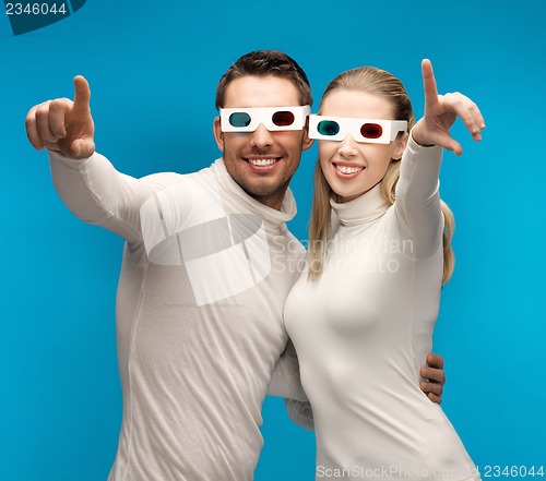 Image of man and woman with 3d glasses