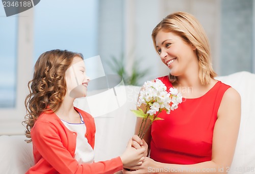 Image of mother and daughter
