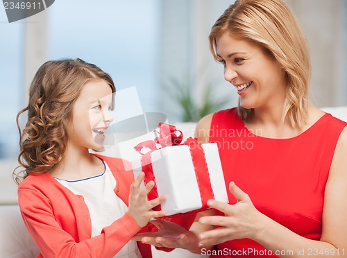 Image of mother and daughter