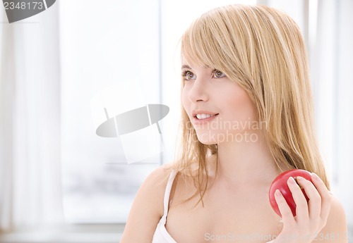 Image of red apple