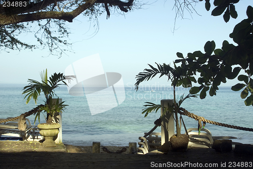 Image of sunlight at beach entry