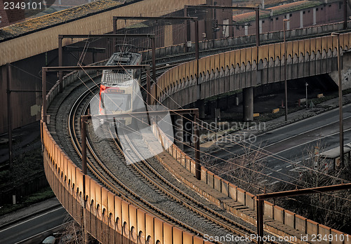 Image of Public transport on the bridge