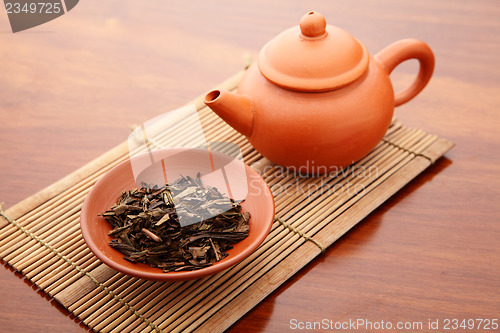 Image of Chinese tea and teapot