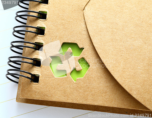 Image of Spiral note with recycle mark