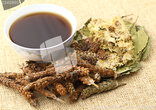 Image of Chinese herbal medicine with ingredient