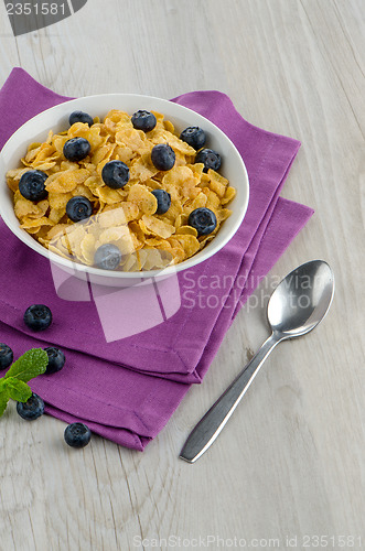 Image of Cereal and blueberries