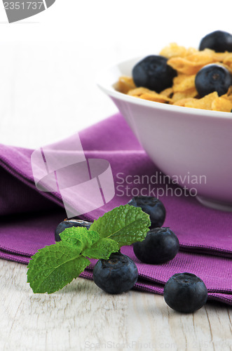Image of Cereal and blueberries