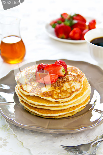 Image of Pancake with strawberry