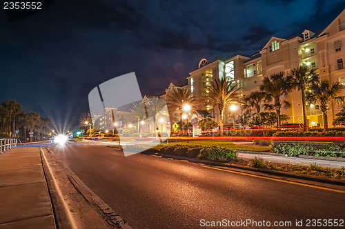 Image of street scene near hotels in destin florida at night