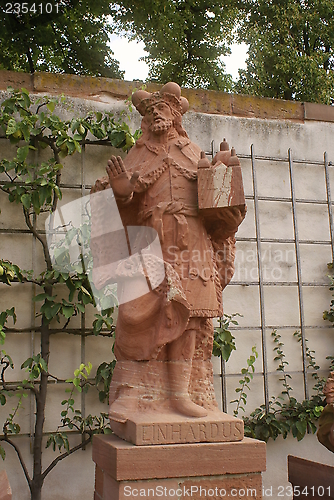 Image of Einhardus Statue Kloster Seligenstadt