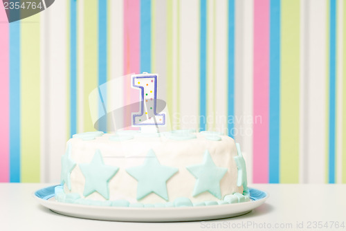 Image of one year birthday cake on the plate