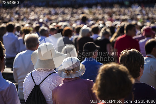 Image of Large crowd of people