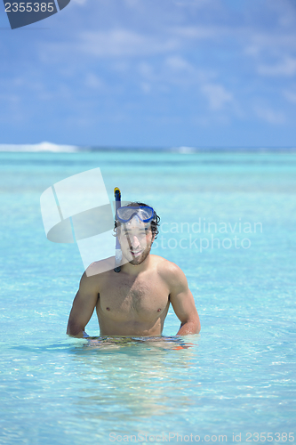 Image of young guy with diving mask