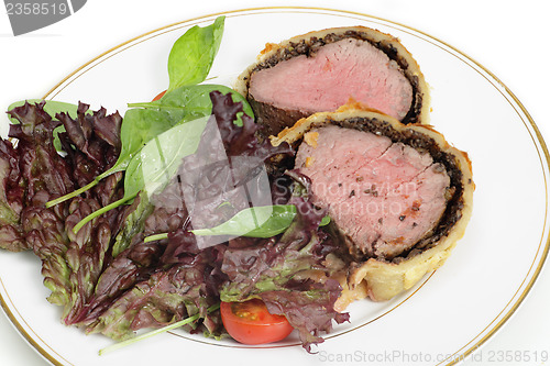 Image of Salad with beef wellington