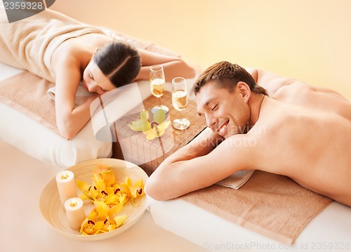 Image of couple in spa