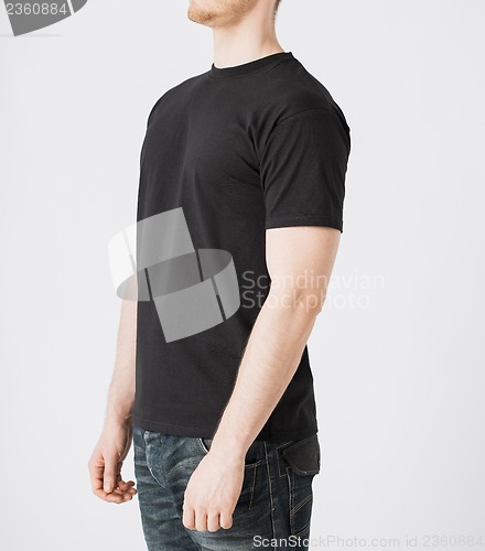 Image of man in blank t-shirt