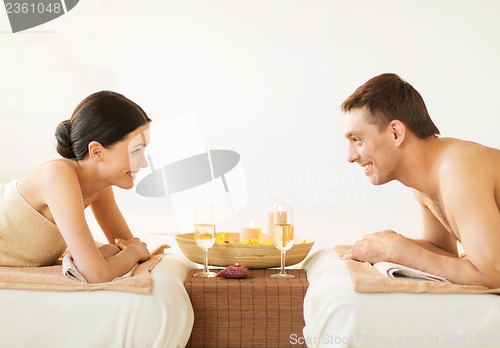 Image of couple in spa