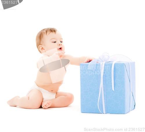 Image of happy child with gift box