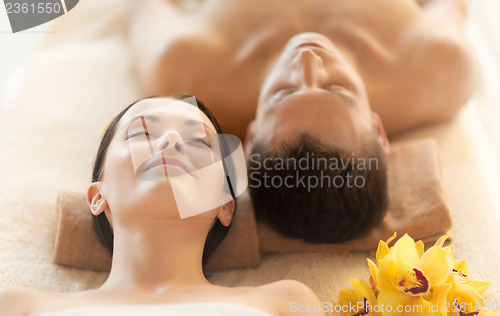 Image of couple in spa