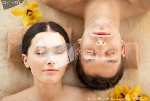 Image of couple in spa