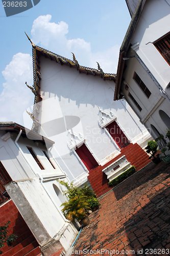 Image of Buddhist temple in Bangkok, Thailand.
