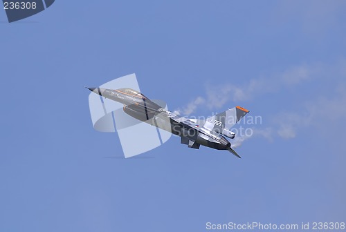 Image of F-16 Falcon
