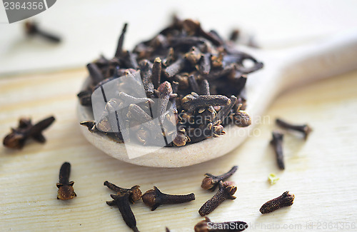 Image of cloves