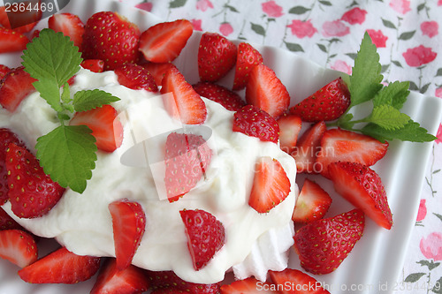 Image of Dessert with strawberries