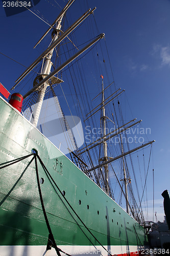 Image of Hull and rigging of a tall ship