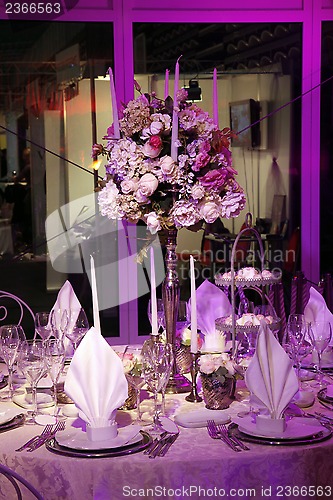 Image of Beautiful table set for wedding