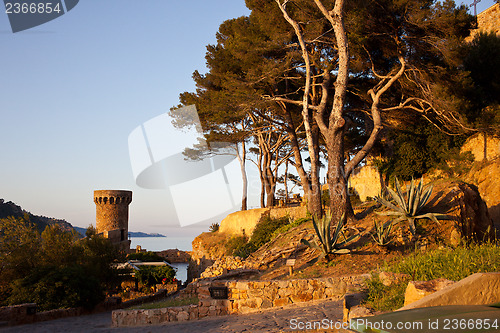 Image of sunset over the old fortress