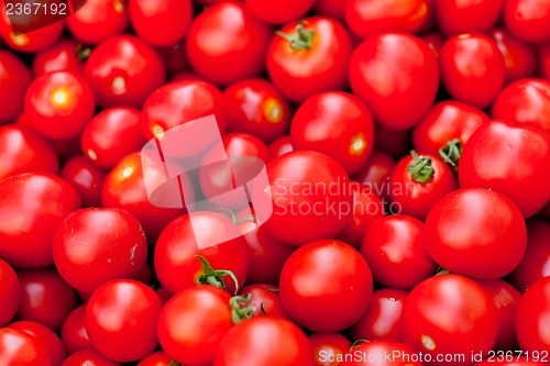 Image of fresh red tomatoes on market