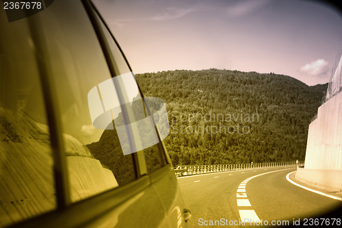 Image of Car mirror reflection