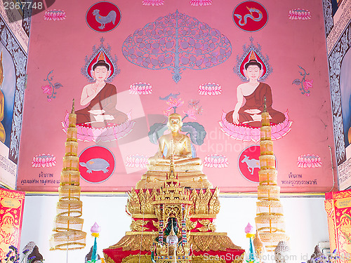 Image of golden buddha statue