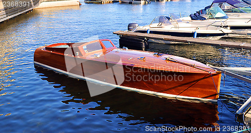 Image of Mahogany cruiser