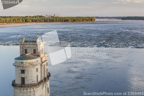 Image of Mississippi RIver above St Louis