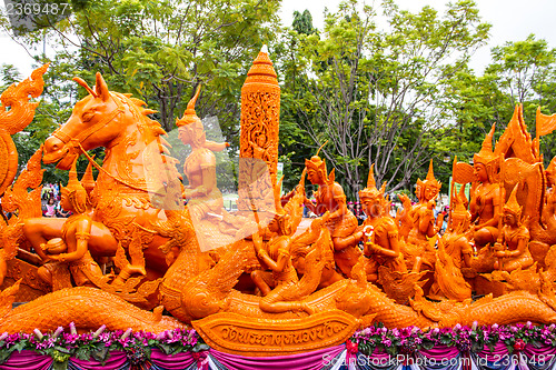 Image of Carving a large candle, Thai art form of wax at Ubonratchathani 