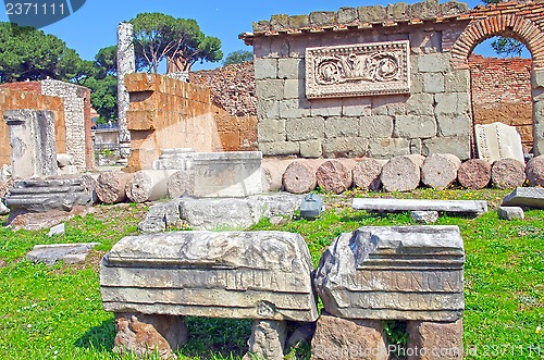 Image of Roman ruins