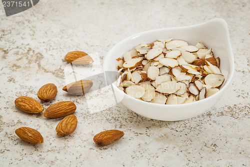 Image of sliced raw almonds