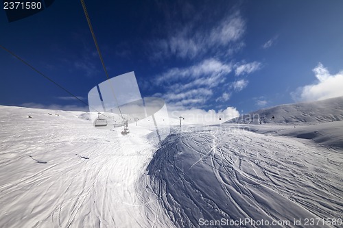 Image of Ropeway over ski slope