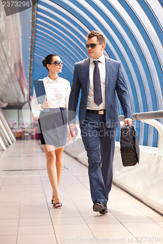 Image of businessman and consultant