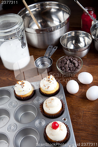 Image of Baking Gourmet Cupcakes