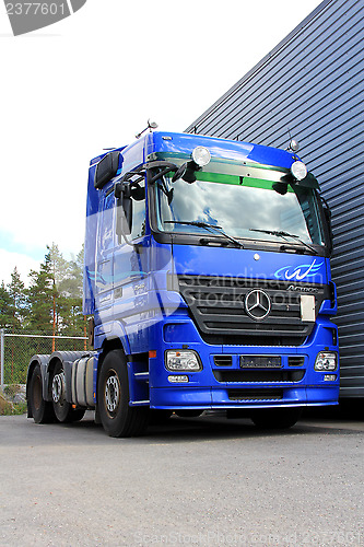 Image of Blue Mercedes-Benz Actros 2546 Truck