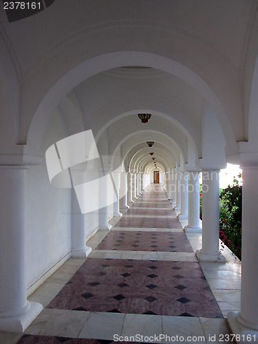 Image of Hall with pillars