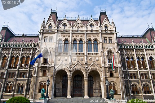 Image of Hungarian Parliament