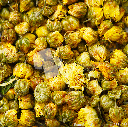Image of Heap of dried chamomile flower