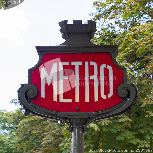 Image of Parisian metro sign