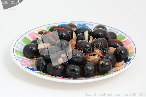 Image of black olives seasoned