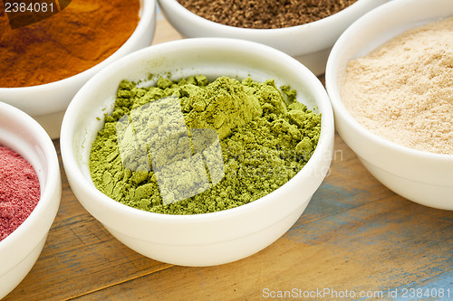 Image of moringa leaf powder